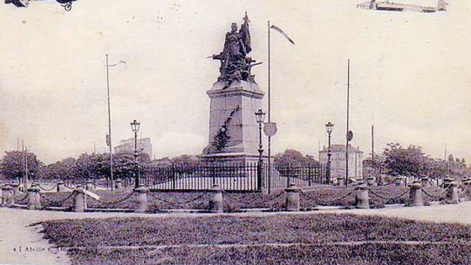 Statue