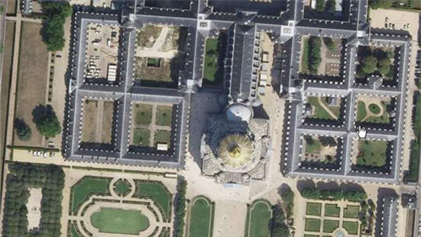 Les Invalides