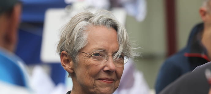 Elisabeth Borne se d&eacute;clare candidate &agrave; la direction du parti Renaissance