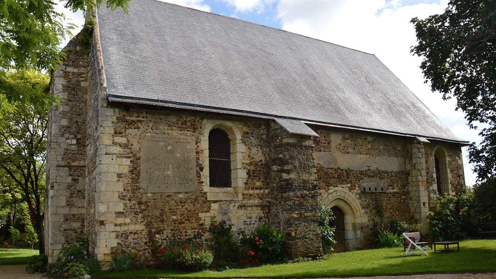 Prieuré et église (2/2)
