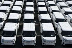 Droits de douane sur les v&eacute;hicules &eacute;lectriques&nbsp;: les n&eacute;gociations entre l'UE et la Chine patinent