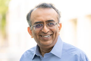 Raghu Raghuram (CEO, VMware)&nbsp;:&nbsp;"La strat&eacute;gie multicloud de VMware va d&eacute;sormais jusqu'&agrave; l'edge"