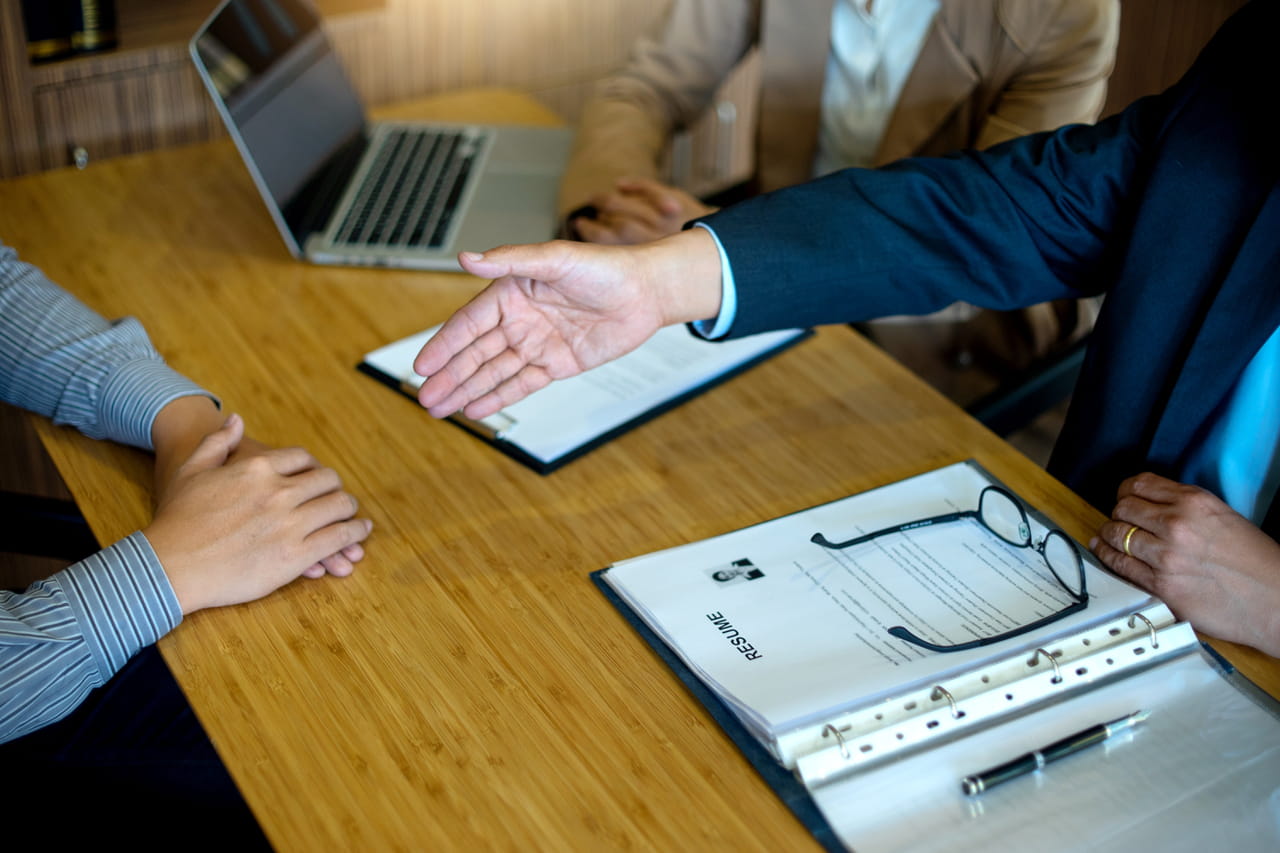 Embauche sans CV ni lettre de motivation : ce dispositif national qui change tout est reconduit