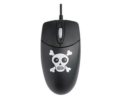 une souris en chair mais surtout en os