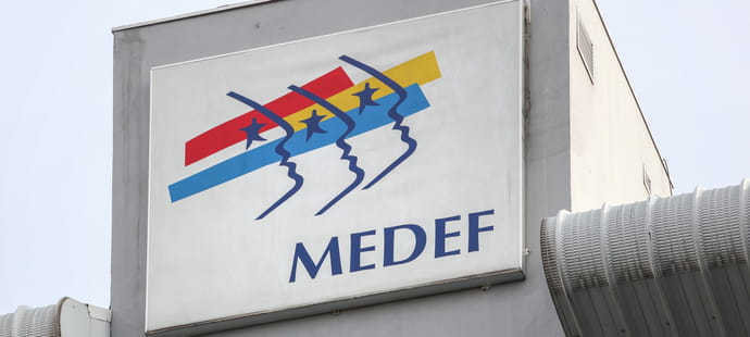 Le Medef reporte son meeting, les tensions &eacute;conomiques persistent