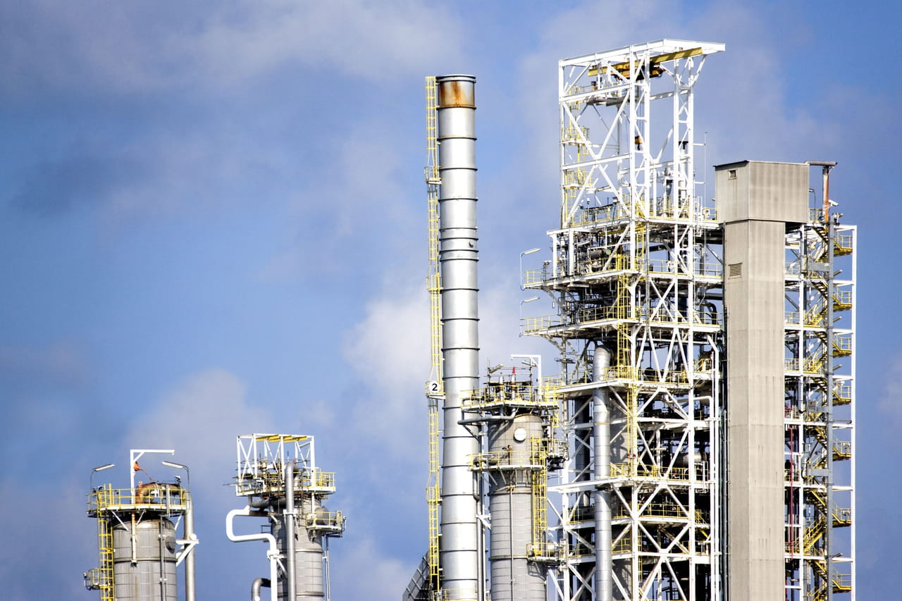 Le prix du pétrole chute après la suspension des sanctions américaines sur le brut iranien