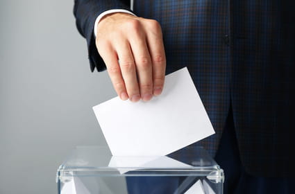 L'id&eacute;e d'une primaire pour d&eacute;partager les candidats de la droite et du bloc central &agrave; la pr&eacute;sidentielle de 2027 perdure