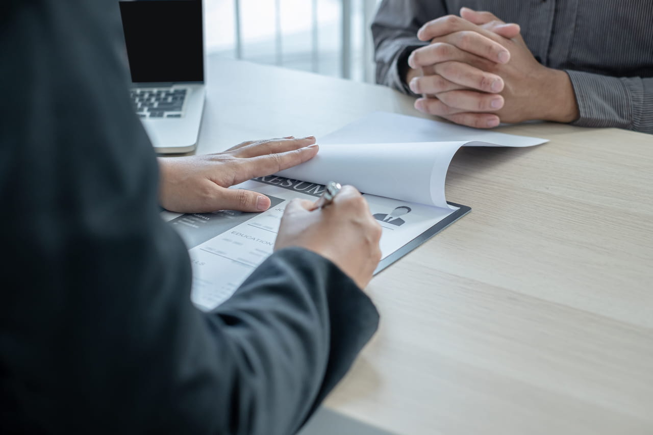Le baromètre de l'emploi de Manpower passe dans le rouge pour la première fois depuis 2021
