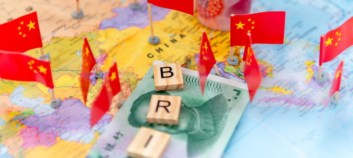 La croissance &eacute;conomique chinoise devrait ralentir &agrave; 4,5% au deuxi&egrave;me trimestre 2026, selon un panel d'analystes, apr&egrave;s 5% au premier trimestre