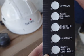 Avec son boitier connect&eacute;, D&eacute;clique aide les entreprises &agrave; rationaliser leurs co&ucirc;ts