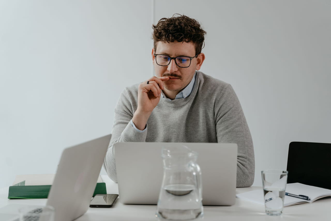 Qu'est-ce que l'IP spoofing et comment s'en protéger efficacement ?