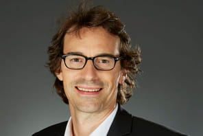 Thibaut Gemignani (Figaro Classifieds)&nbsp;:&nbsp;"Le nouveau Viadeo n'attaquera pas frontalement LinkedIn"