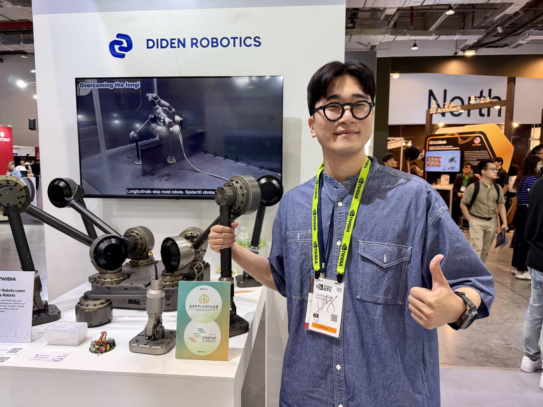  Notre Robot Araign e Grimpe Aux Parois Des Navires Pour Effectuer Des 