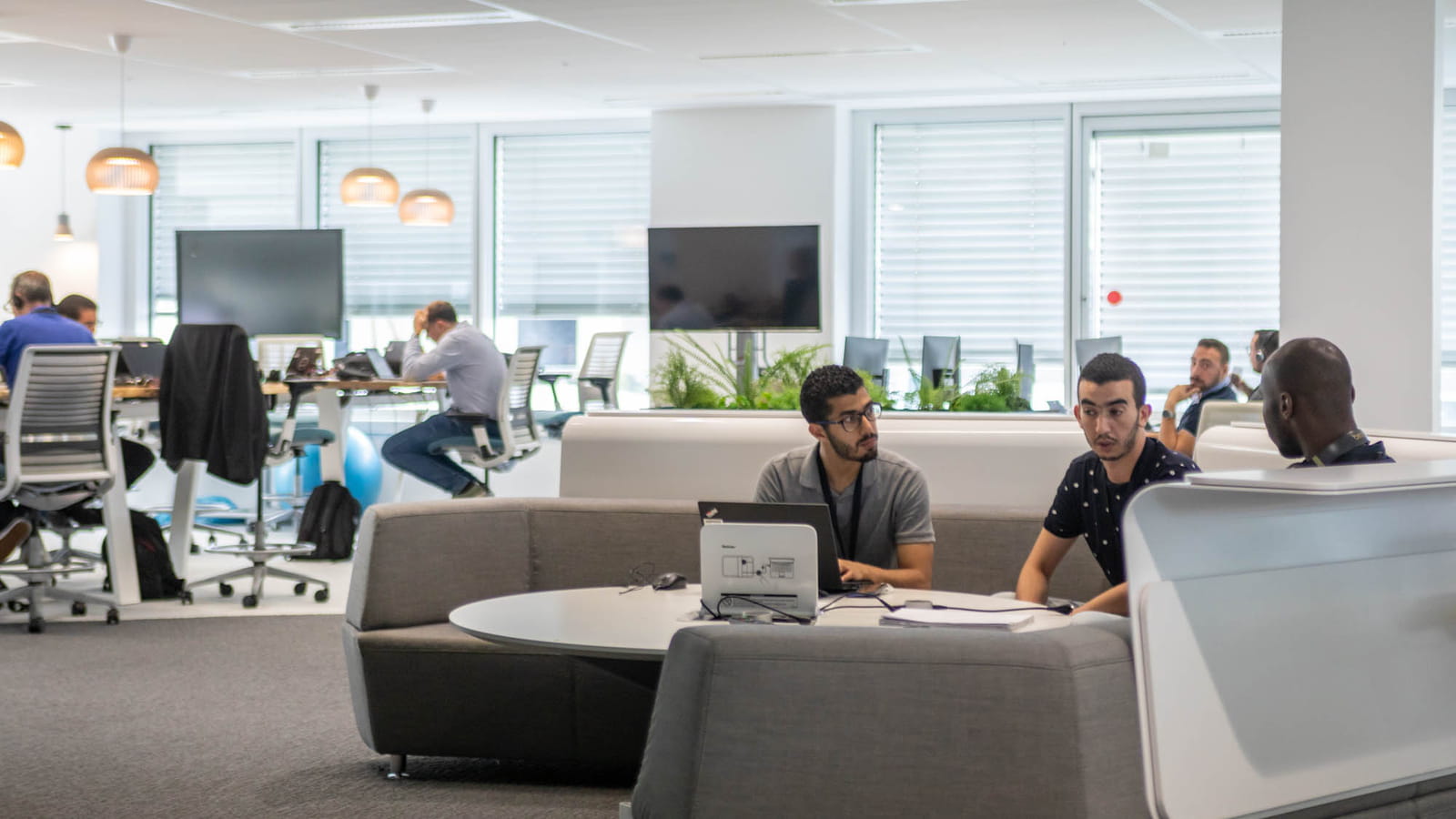 Variété des configurations de travail