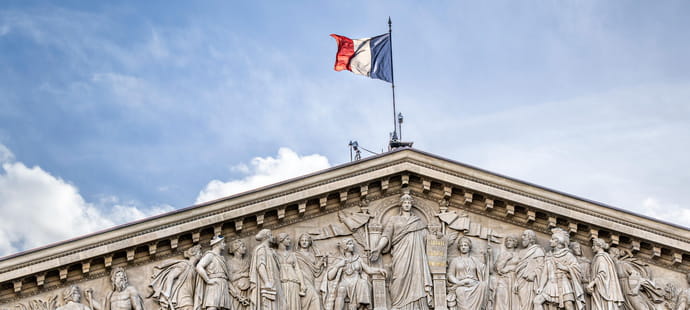 Budget 2026&nbsp;: la fiscalit&eacute; du travail s'all&egrave;ge, l'examen de la taxe Zucman repouss&eacute;