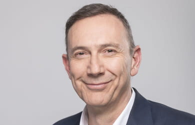 Frédéric Brochard (France Télévisions) : "Un retour sur investissement spectaculaire" : France Télévisions augmente ses journalistes grâce à l'IA