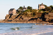 la ville de dinard, en bretagne, compte d'ores et déjà plus de 30% de retraités.