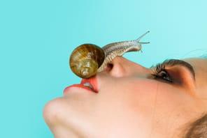La bave d'escargot, ce truc d&eacute;go&ucirc;tant, est en r&eacute;alit&eacute; un tr&eacute;sor pour la peau&nbsp;: cette marque fran&ccedil;aise le prouve