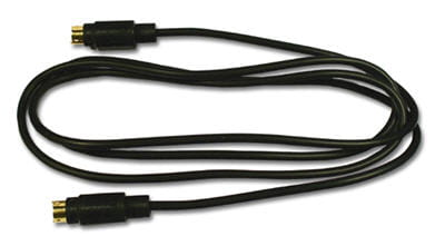 un câble s-video, pour relier son pc au téléviseur, s'il n'y a pas de hdmi.