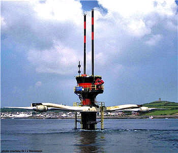 les marées servent de moteur pour ces énormes turbines marines.