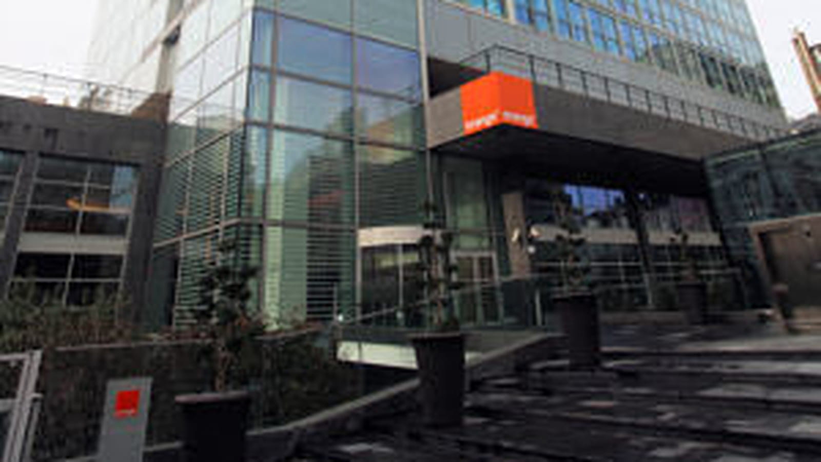 Orange