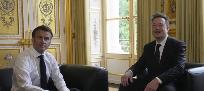 Musk, Arnault&nbsp;: Emmanuel Macron re&ccedil;oit des grands patrons &agrave; l'Elys&eacute;e en marge des JO