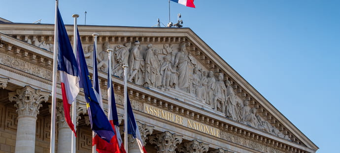 Le gouvernement &eacute;carte la taxation des entrep&ocirc;ts des g&eacute;ants du num&eacute;rique