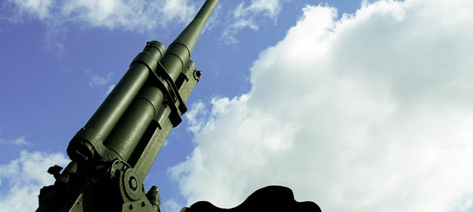 KNDS, fabricant du canon Caesar, suspend son entr&eacute;e en Bourse