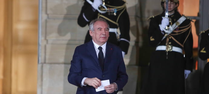 Nouveau gouvernement&nbsp;: Bayrou r&eacute;unit tous les groupes politiques hors LFI et RN