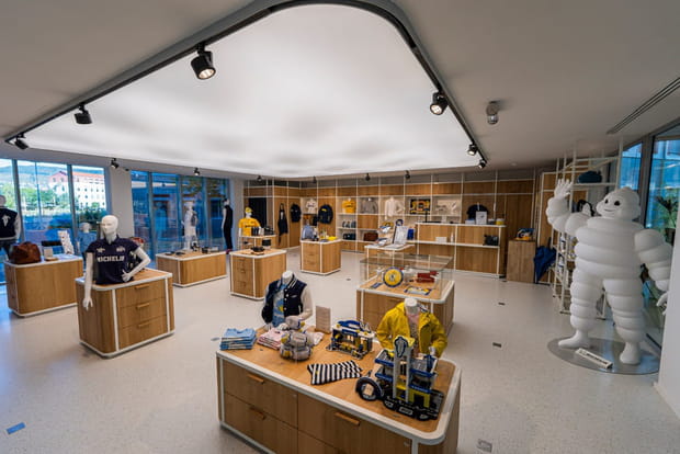 Une boutique souvenir au sein du campus