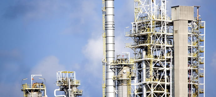 Le prix du p&eacute;trole chute apr&egrave;s la suspension des sanctions am&eacute;ricaines sur le brut iranien