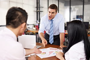 Si votre patron a ce gros d&eacute;faut au travail, c'est peut-&ecirc;tre un psychopathe