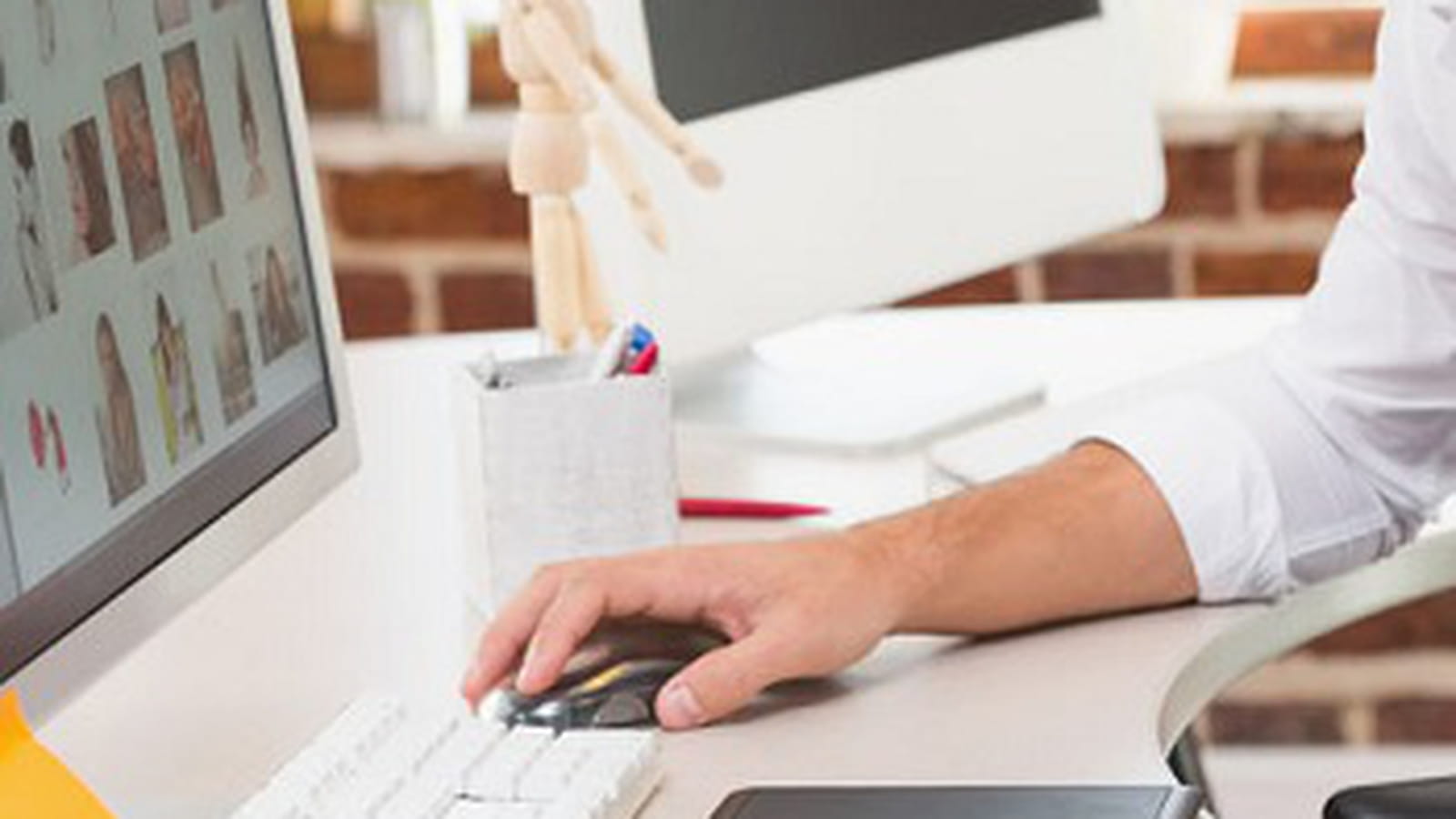 E-store manager