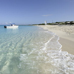 plage de l'hôtel amanraya à providenciales.