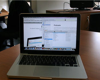le macbook pro en cours d'utilisation