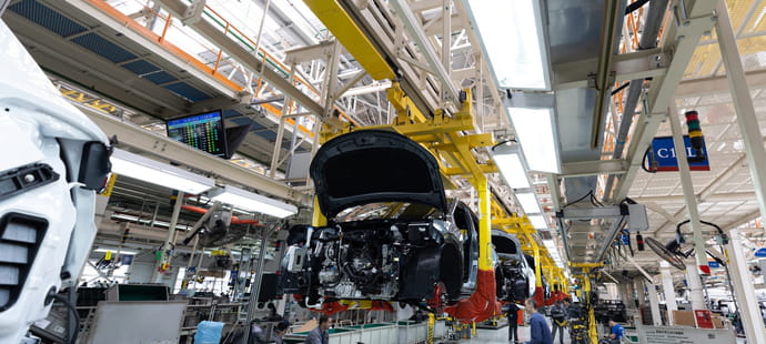 Le PDG de Volkswagen, Oliver Blume, reconna&icirc;t que le groupe est plong&eacute; dans une situation "plus que critique" et envisage des suppressions massives d'emplois