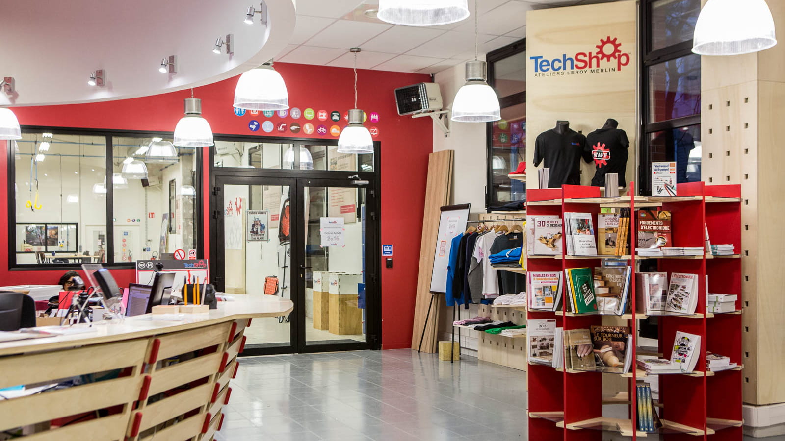 2000 m² d'installations