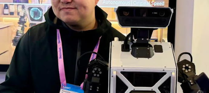 "Les robots doivent devenir les co&eacute;quipiers des humains"