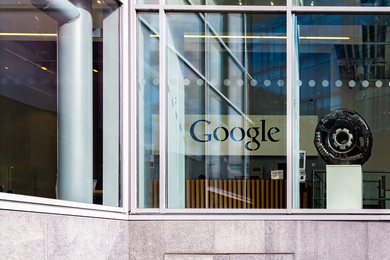 Google affiche pour la première fois de son histoire un flux de trésorerie disponible négatif