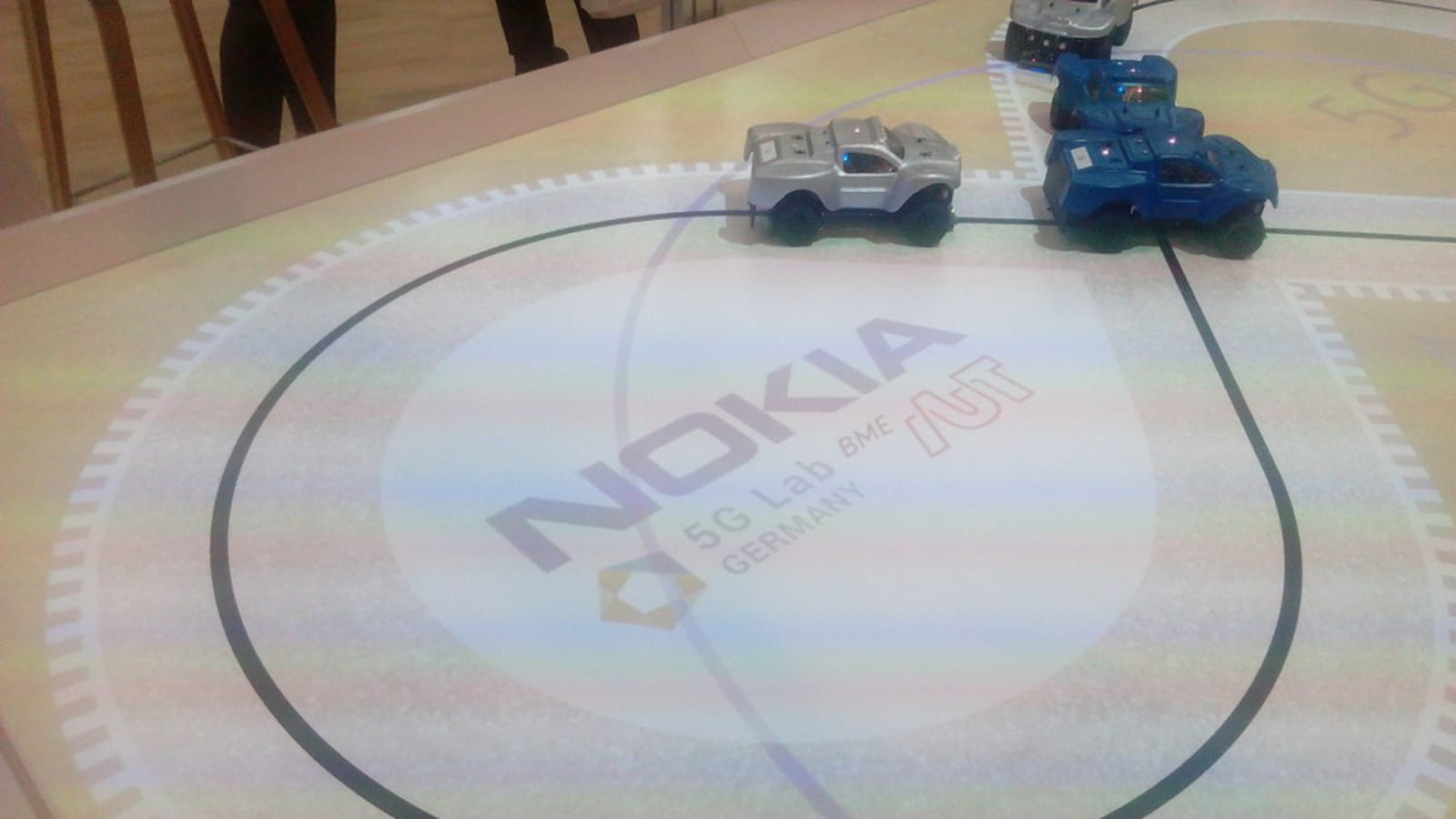 Mini voitures autonomes de Nokia