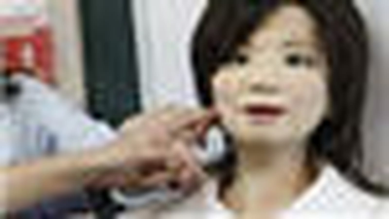 Saya Sensei : le robot instituteur