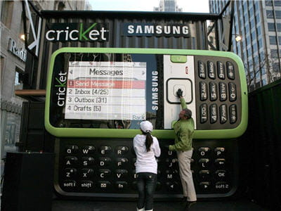un téléphone difficile à mettre en poche.
