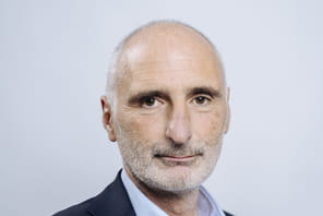 Il est temps de traiter le num&eacute;rique comme un service public essentiel