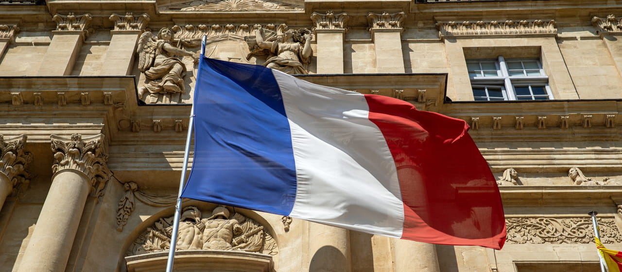 Emmanuel Macron tombe à 11 % de confiance, au plus bas depuis 2017