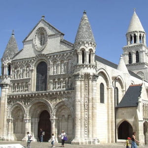 notre-dame de poitiers.