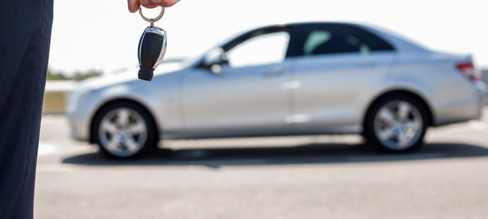 Ce petit pays coll&eacute; &agrave; la France permet d'acheter une voiture 20% moins cher sans risque de fraude
