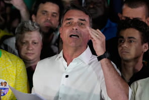Donald Trump d&eacute;clare soutenir l'accueil de Flavio Bolsonaro et de sa famille aux Etats-Unis