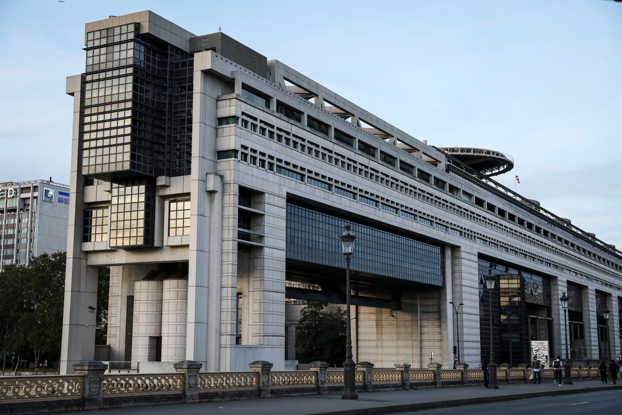 Le gouvernement détaille la part des budgets ministériels consacrée aux retraites des fonctionnaires