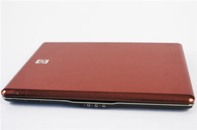 un portable 15,4 pouces, assez fin mais un peu lourd.