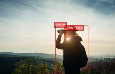 Analyse d'image, détection d'objets, OCR… Les 10 possibilités de Florence 2 pour les pros